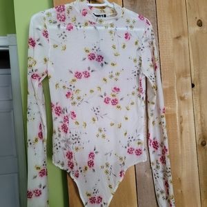 ⭐Sheer Floral Bodysuit ⭐